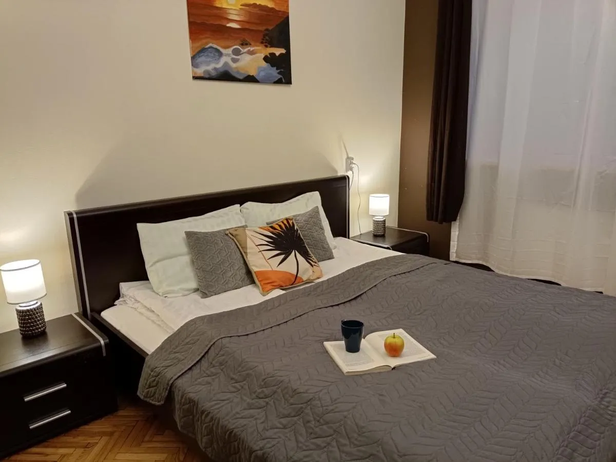 Image 2 of Ideally located City Center 2 bedrooms Spacious Apartment