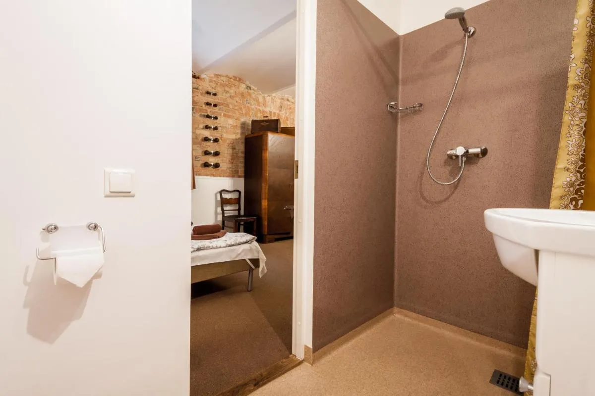 Image 2 of Janne Hotel