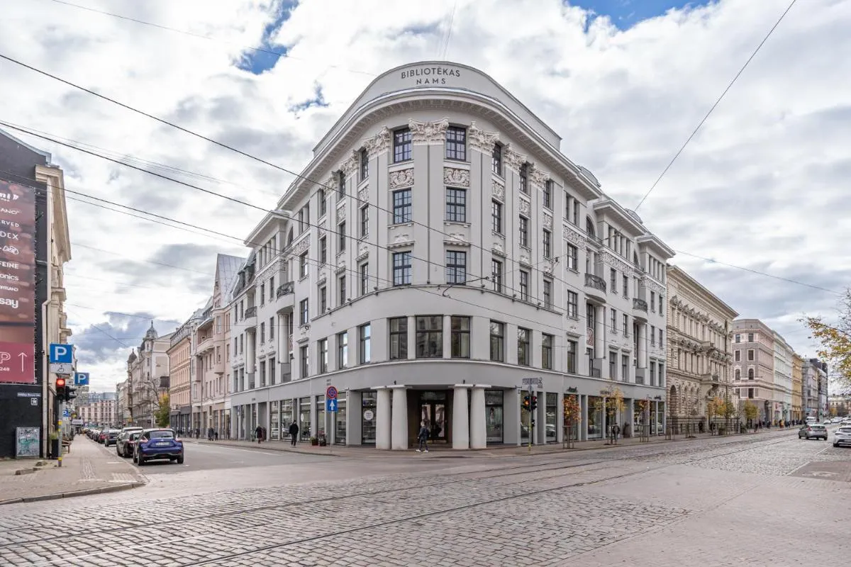 Image 4 of Library House “Bibliotekas nams” – Apartment with Park View