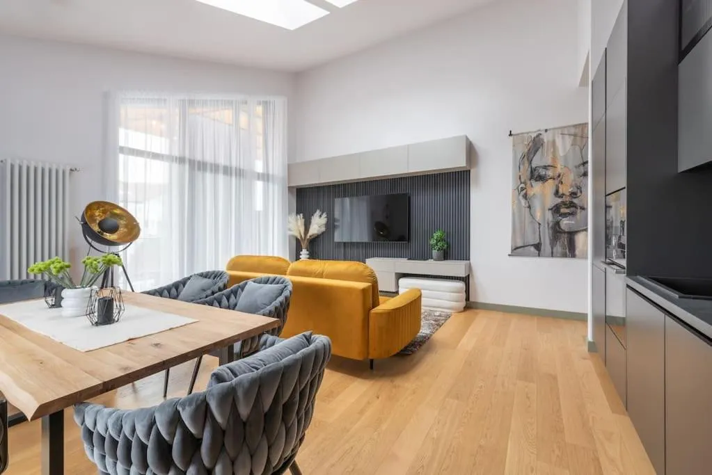 Image 4 of Luxurious penthouse with parking