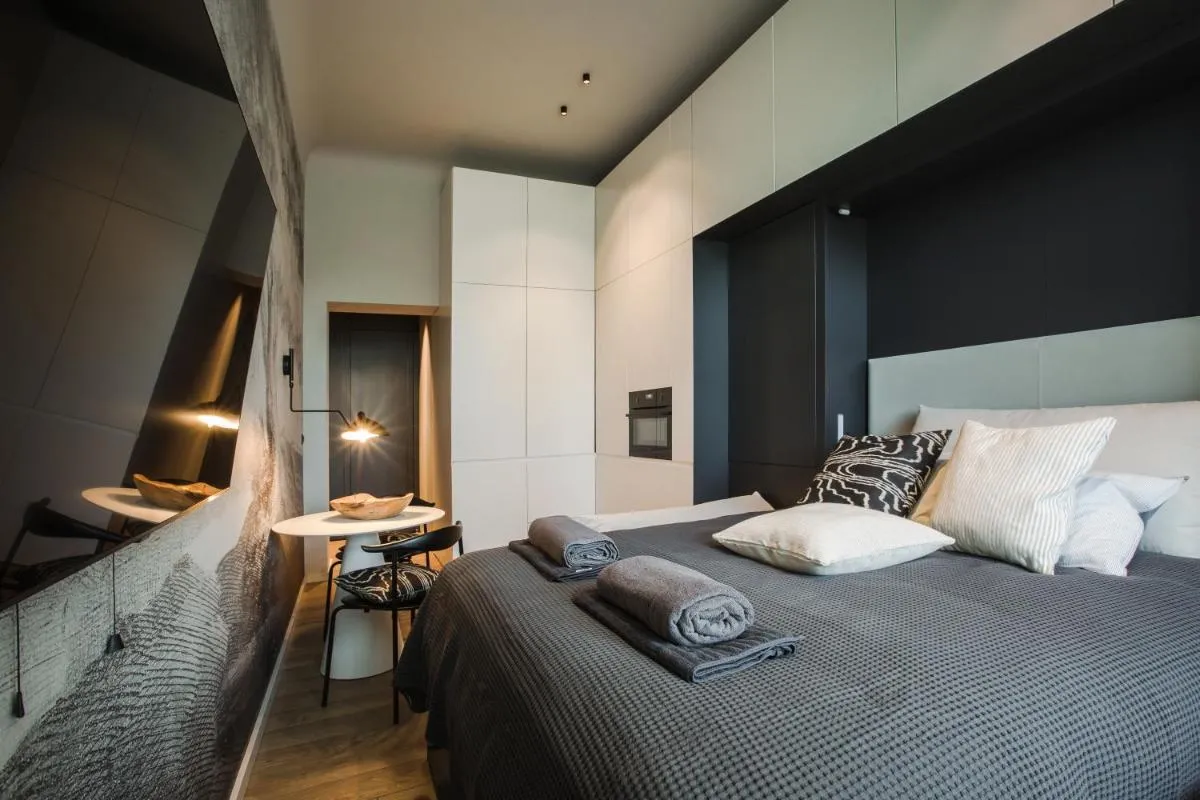 Image 1 of Luxury studio with a park view