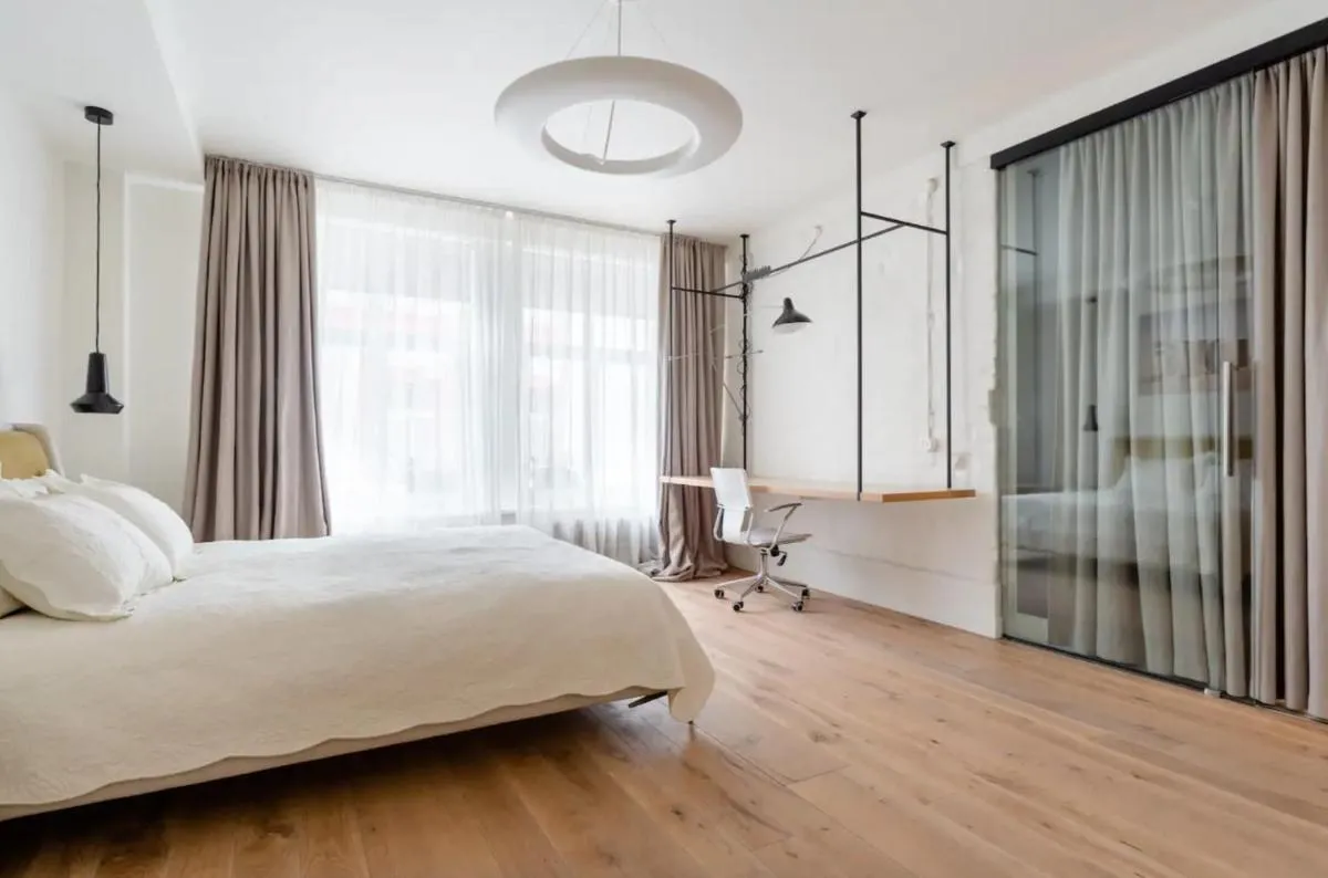 Image 3 of Millionaire suite