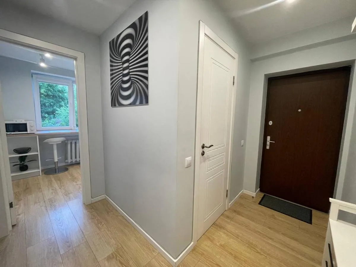 Image 5 of Modern 1BR Haven near Two Parks