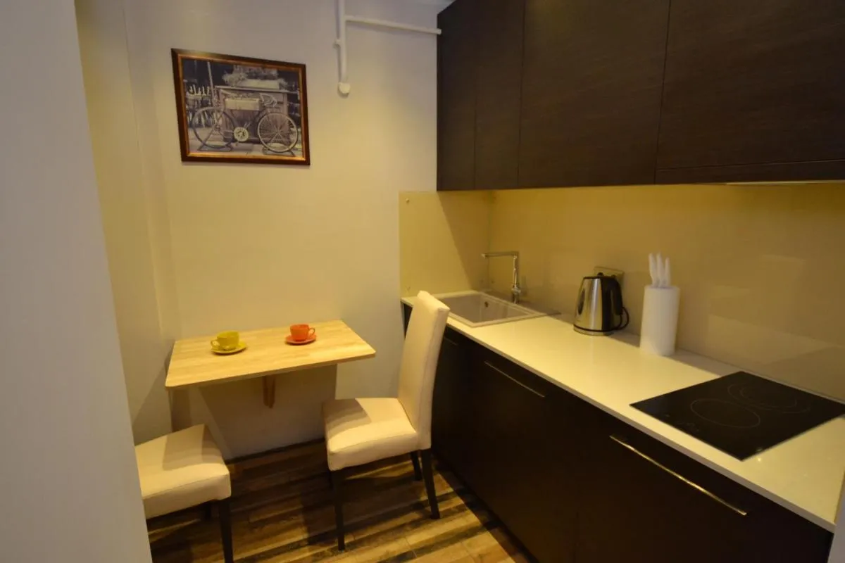 Image 6 of Modern apartment with free parking