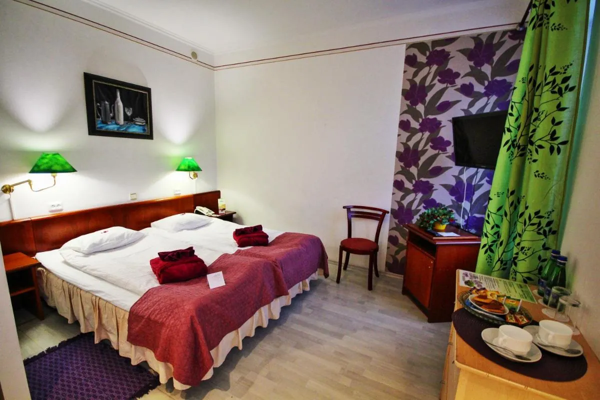 Image 1 of NB Hotel with Free Parking