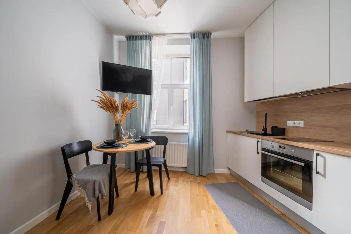 Image 3 of NEW! Quiet studio with elevator, 9 min walk to Old Town