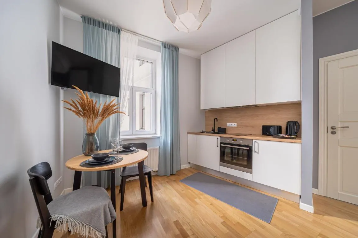 Image of NEW! Quiet studio with elevator, 9 min walk to Old Town