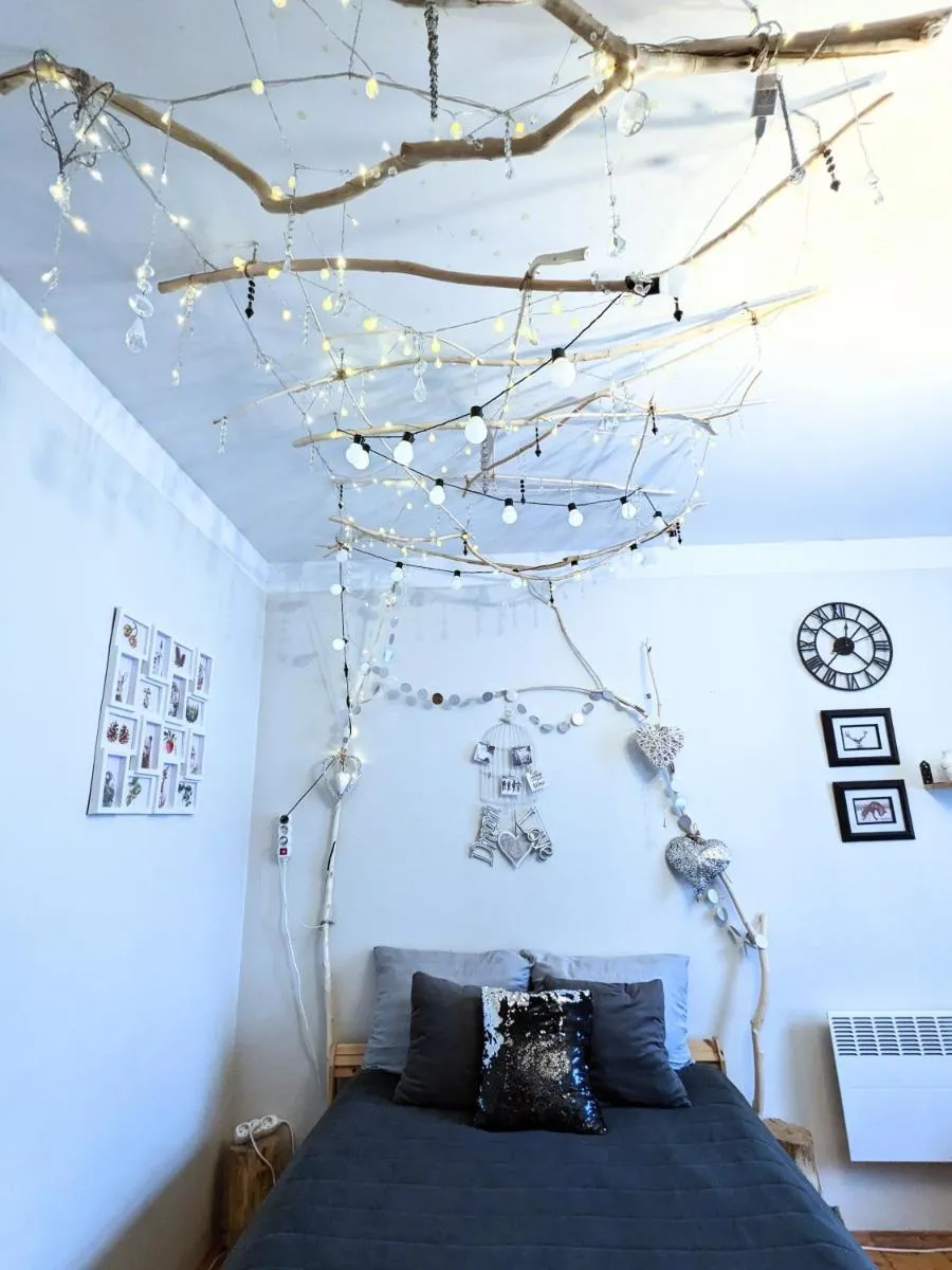 Image 3 of NON-Smoking Rustic Sparkle Apt and Free Parking