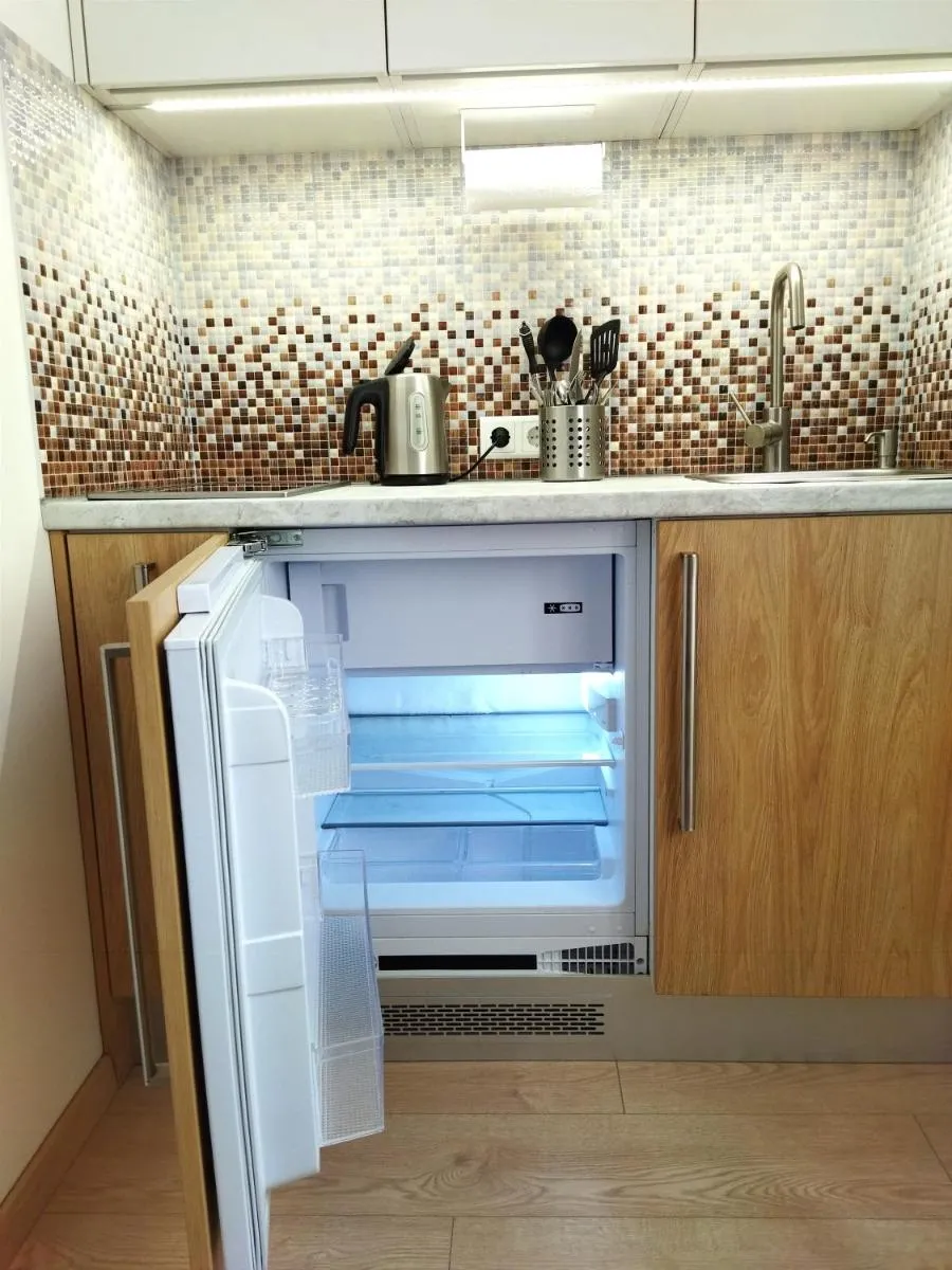 Image 4 of Neat and cosy