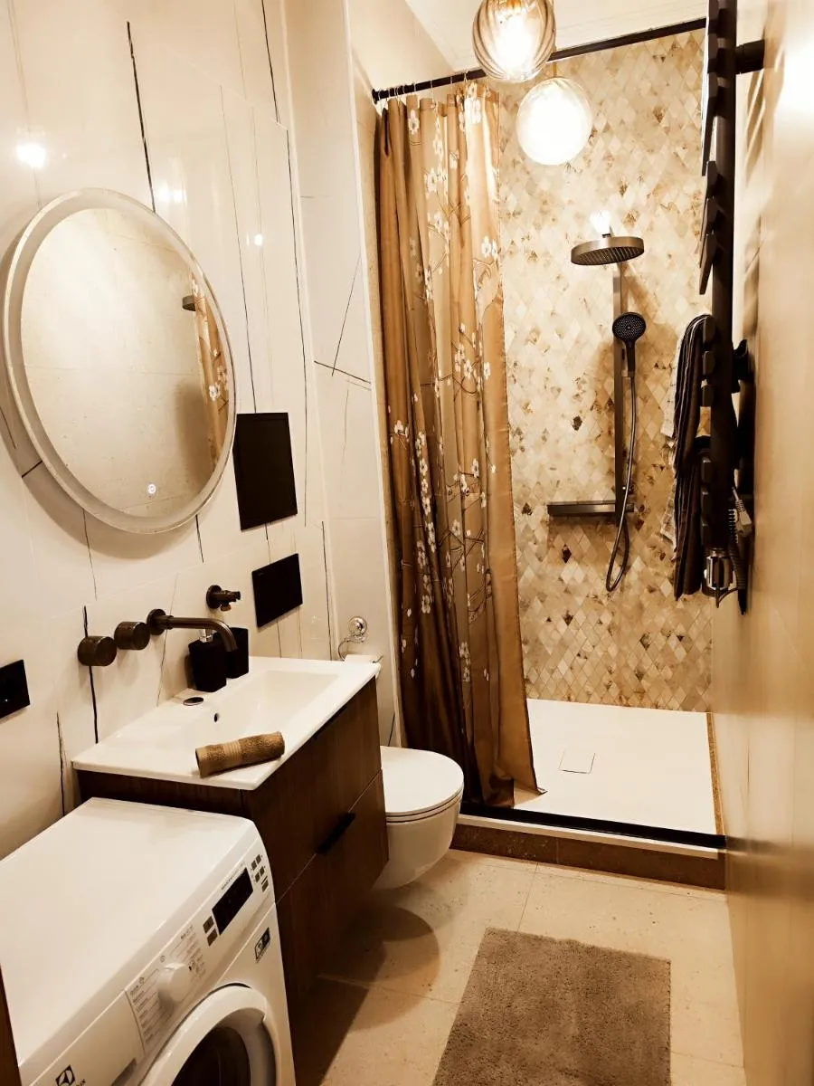 Image 3 of New luxury apartment in the center
