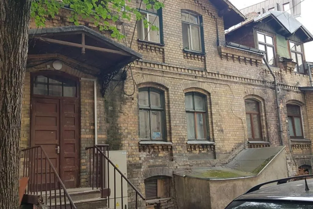 Image 4 of Nice and quiet studio apartment