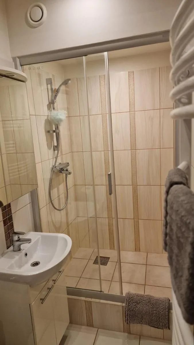 Image 6 of Nice and quiet studio apartment