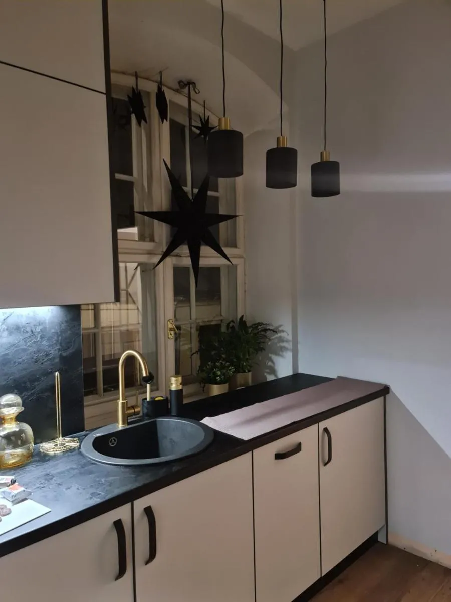 Image 3 of Old Town Apartment