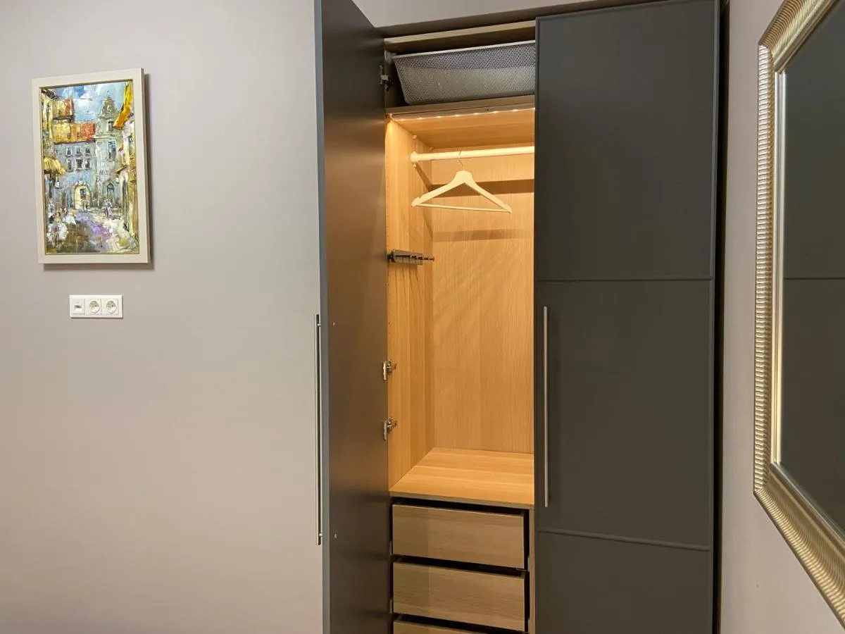 Image 5 of Old Town Modern Apartment