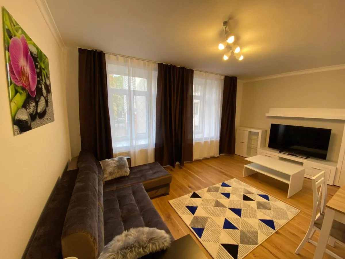 Image 4 of One Bedroom Promenade Apartment