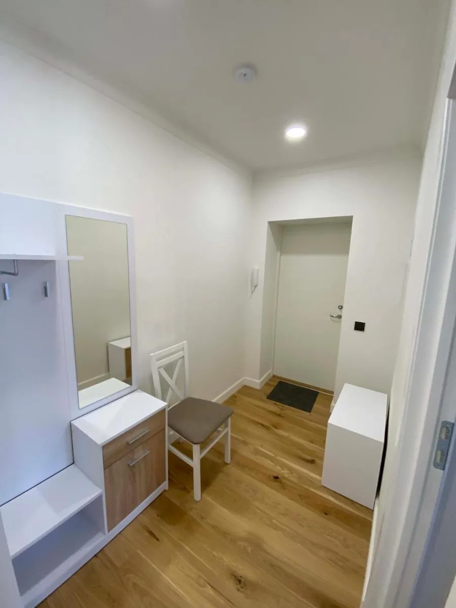 Image 3 of One Bedroom Promenade Apartment