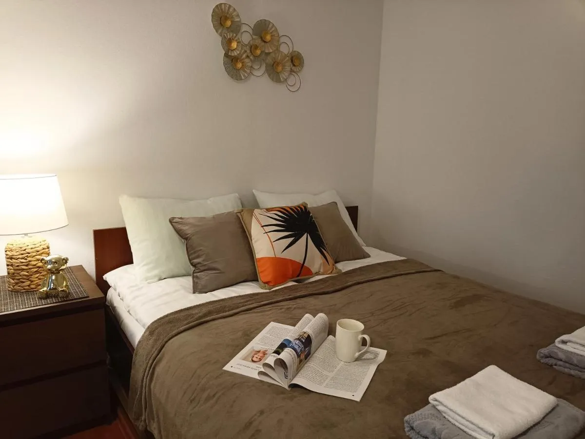 Image 6 of One Bedroom Spacious Apartment in Old Town center GREAT location