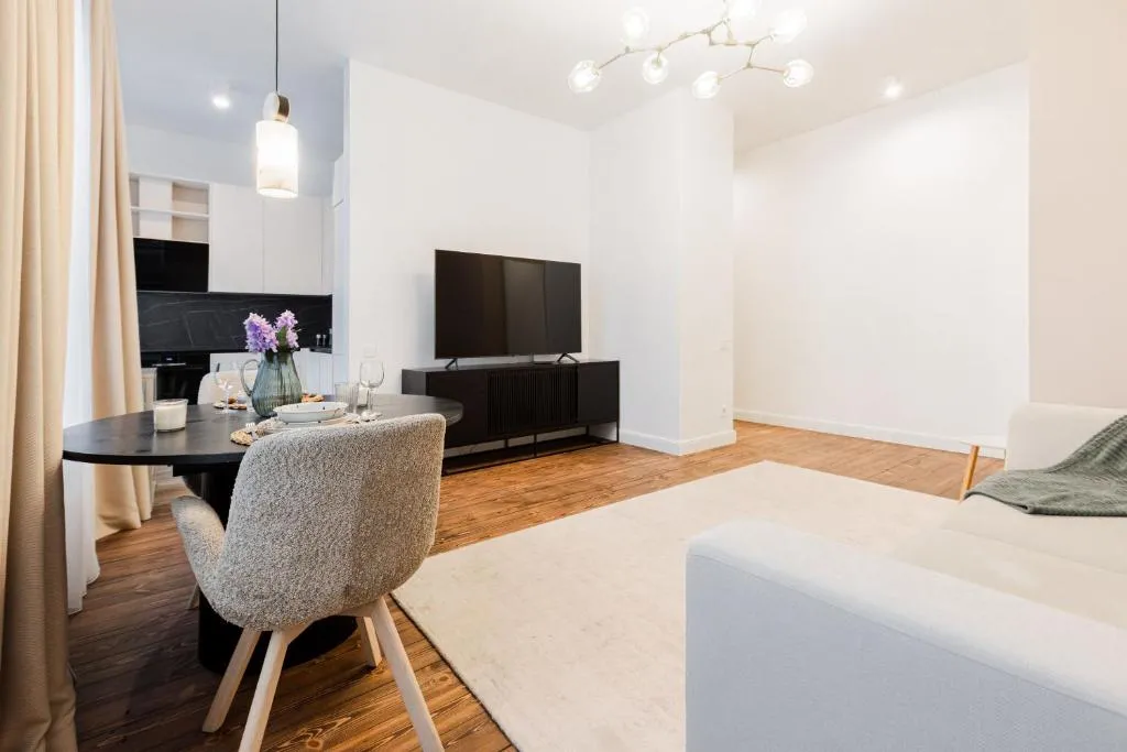 Image 1 of Quiet Center Signature Suite, 1BR