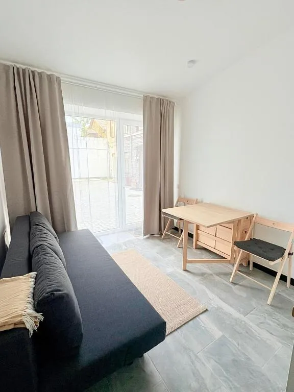 Image 1 of Quiet, Charming Studio Apartment on Ground Floor