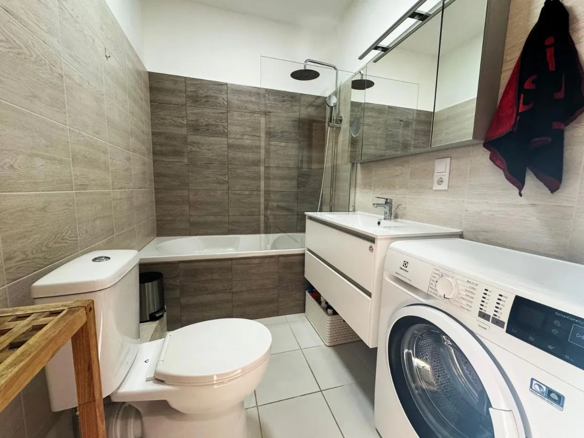 Image 2 of Riga Cozy Getaway – Near Airport