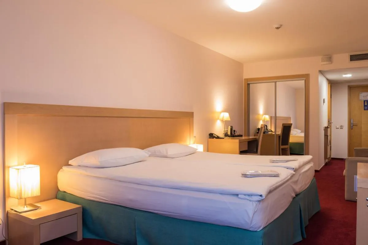 Image 4 of Riga Islande Hotel with FREE Parking