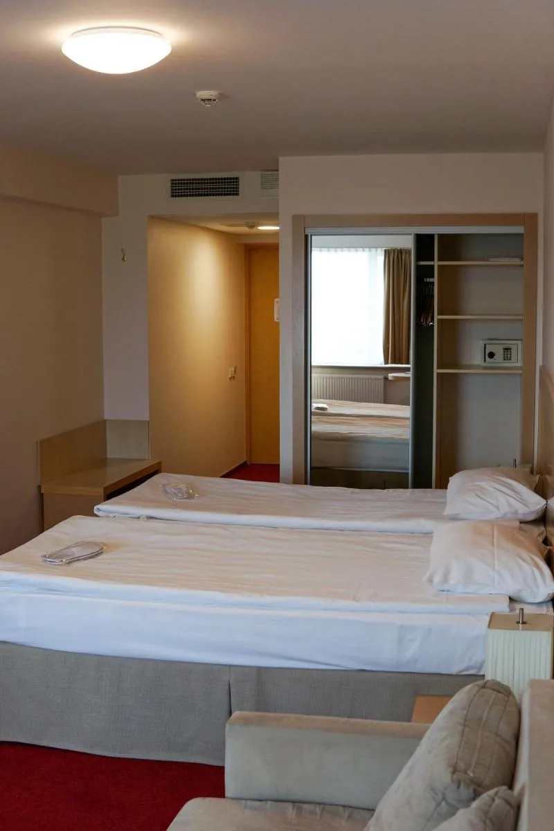 Image 3 of Riga Islande Hotel with FREE Parking