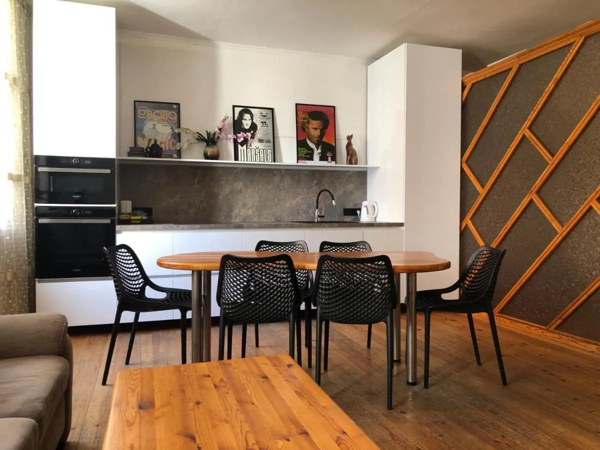 Image 3 of Riga Old City – 4 Bedroom Apartment