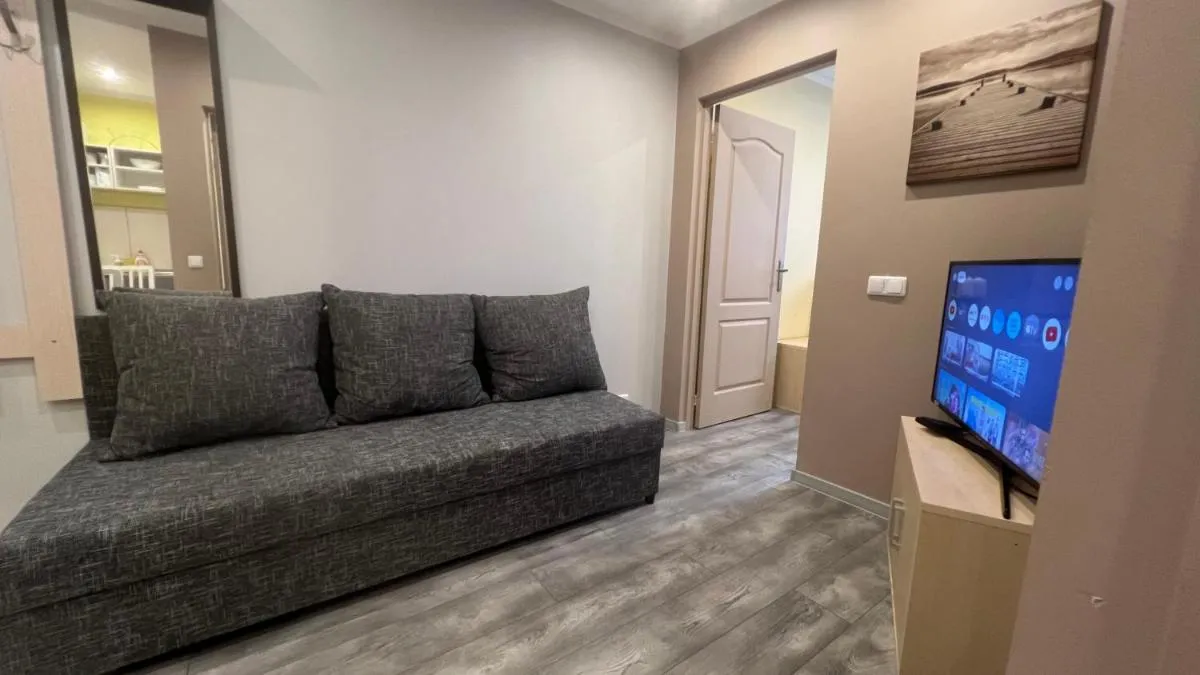 Image 2 of Riverside Promenade apartment M3