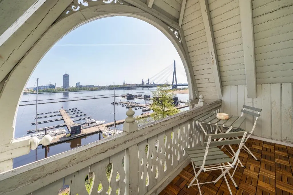 Image 1 of Riverside flat with a beautiful view over Rīga