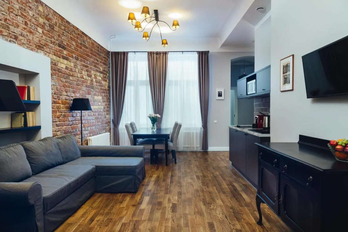 Image 4 of Sherlock Apartments