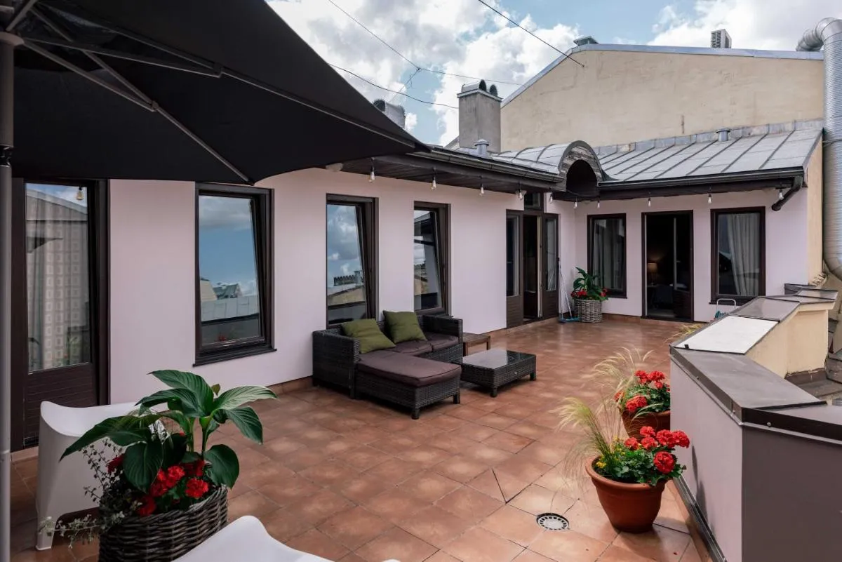 Image 5 of Spacious 2-story apt. w/ terrace – 280 m2