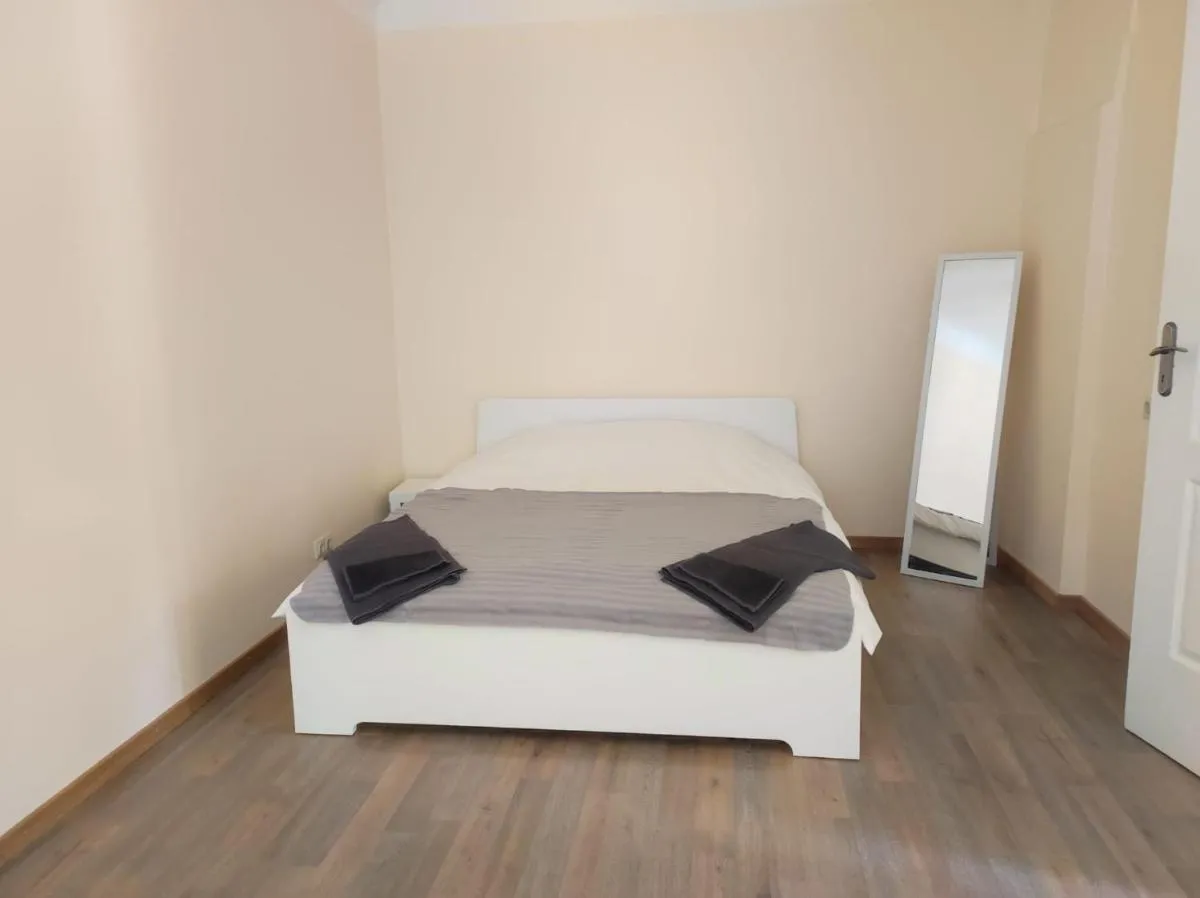 Image 3 of St.Pauls apartment