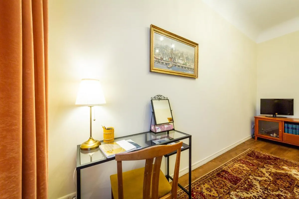 Image 6 of Stories Writer’s AP 40sqm Renovated Free parking