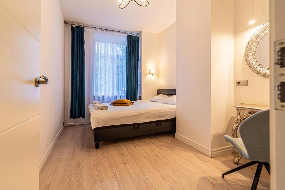 Image 6 of Stylish Old Town apartment