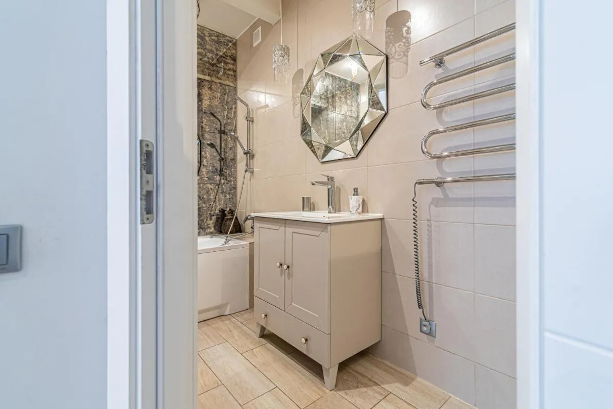 Image 2 of Stylish Old Town apartment