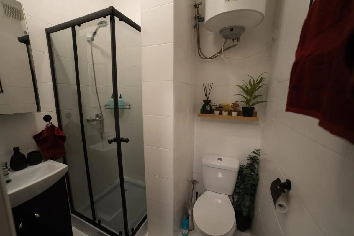 Photo 5 of Stylish & Pet-Friendly Apt with Free Parking & Check-in