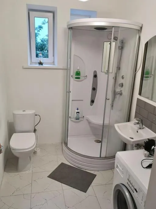 Image 4 of Suburban Guest House