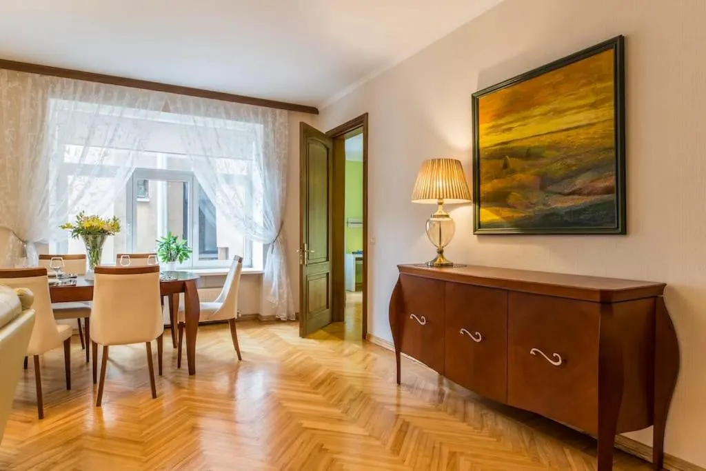 Image 1 of Sunny flat in art nouveau area