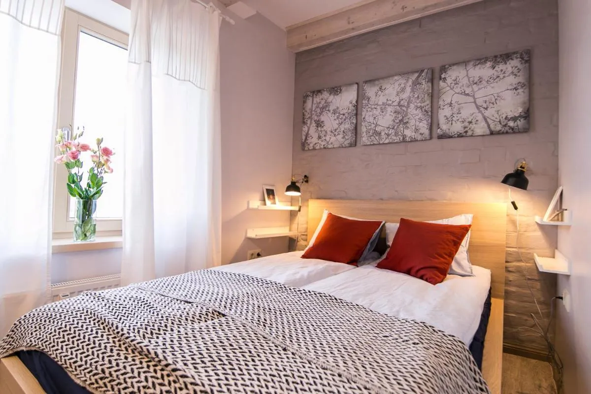 Image 1 of Sunny and compact apartment