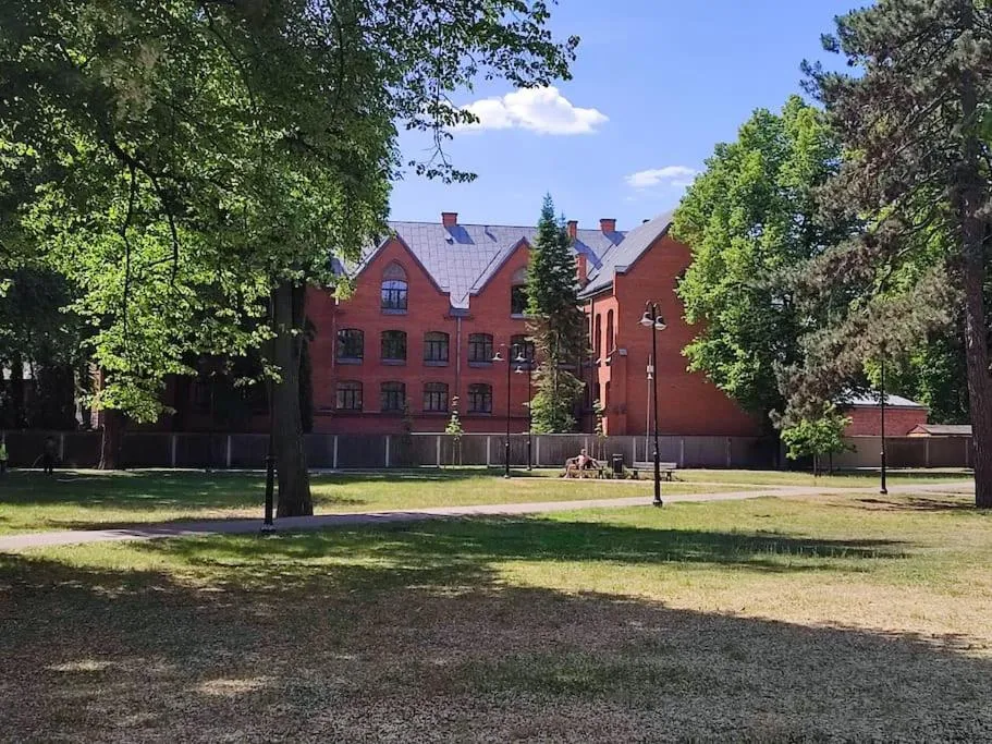 Image 1 of Уютный лофт среди старых парков