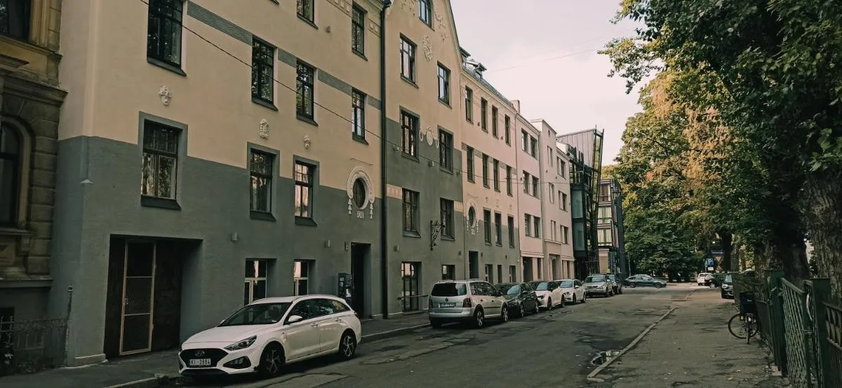 Image 5 of V311 Apartment