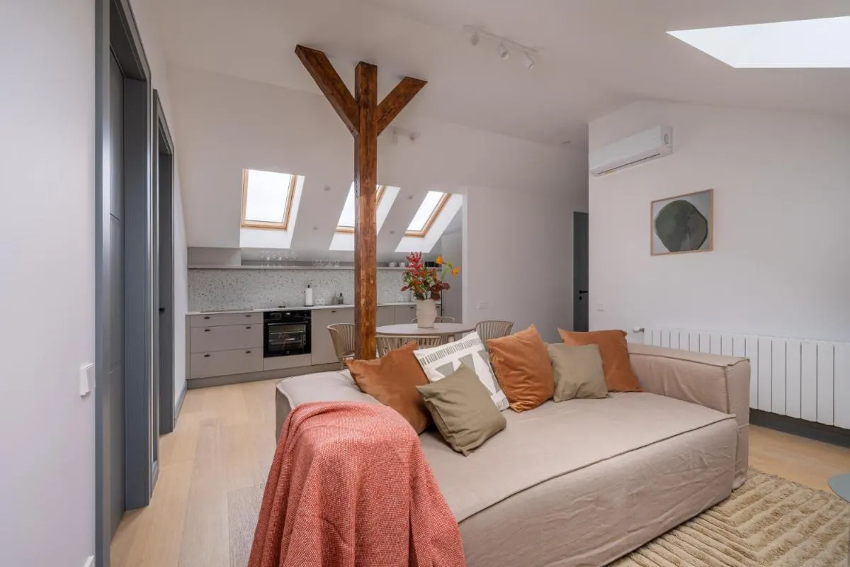 Photo 5 of Warm 2bd City Centre Apartment