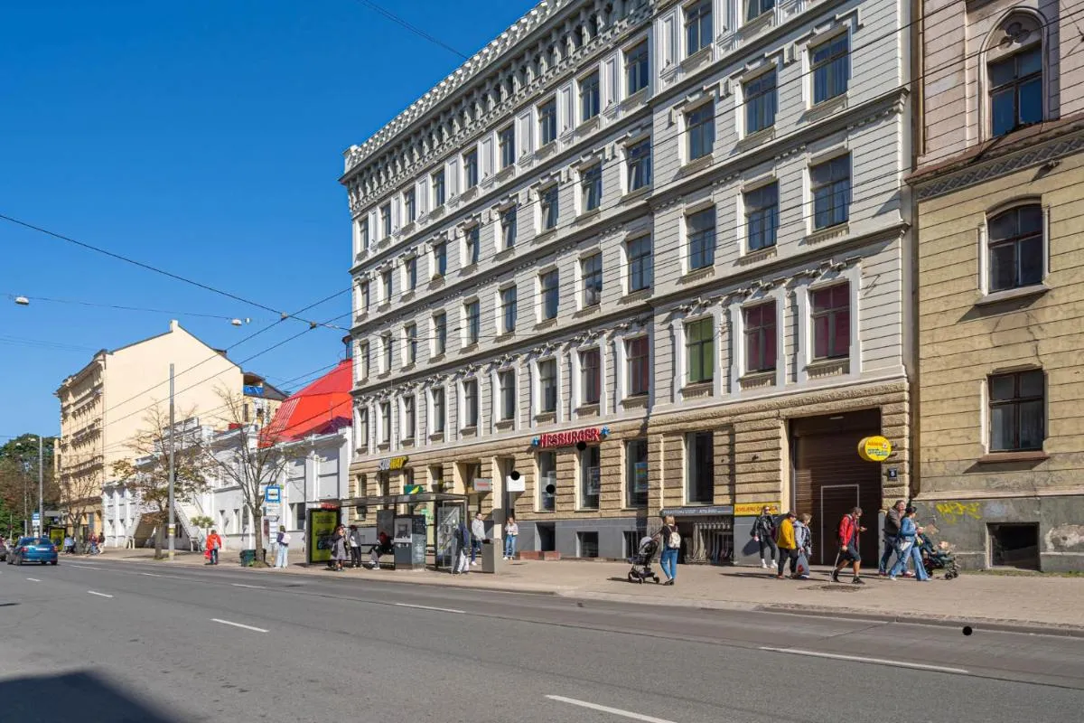 Image 5 of White LUX apartment next to the Old town with free parking and high speed internet