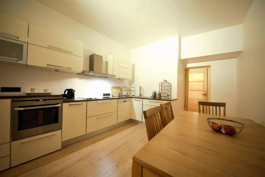 Image 3 of 3 Bedrooms Oldtown with Balcony Quiet area