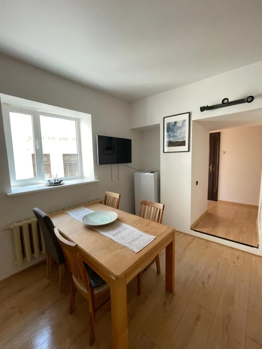 Image 4 of 3 Bedrooms Oldtown with Balcony Quiet area