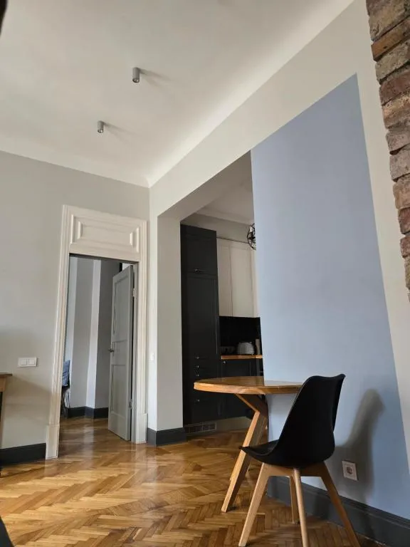 Image of Al Pacino baby apartment