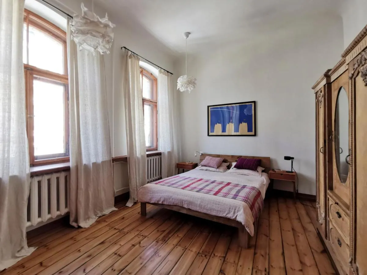 Image 6 of Artists apartment next to Gertrudes church inspired by Mexico
