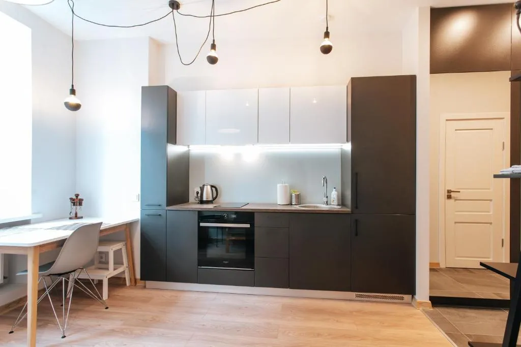 Image of Central Comfort at Hanzas Residence, stay near Cafes, Bars, Museums & Esplanade
