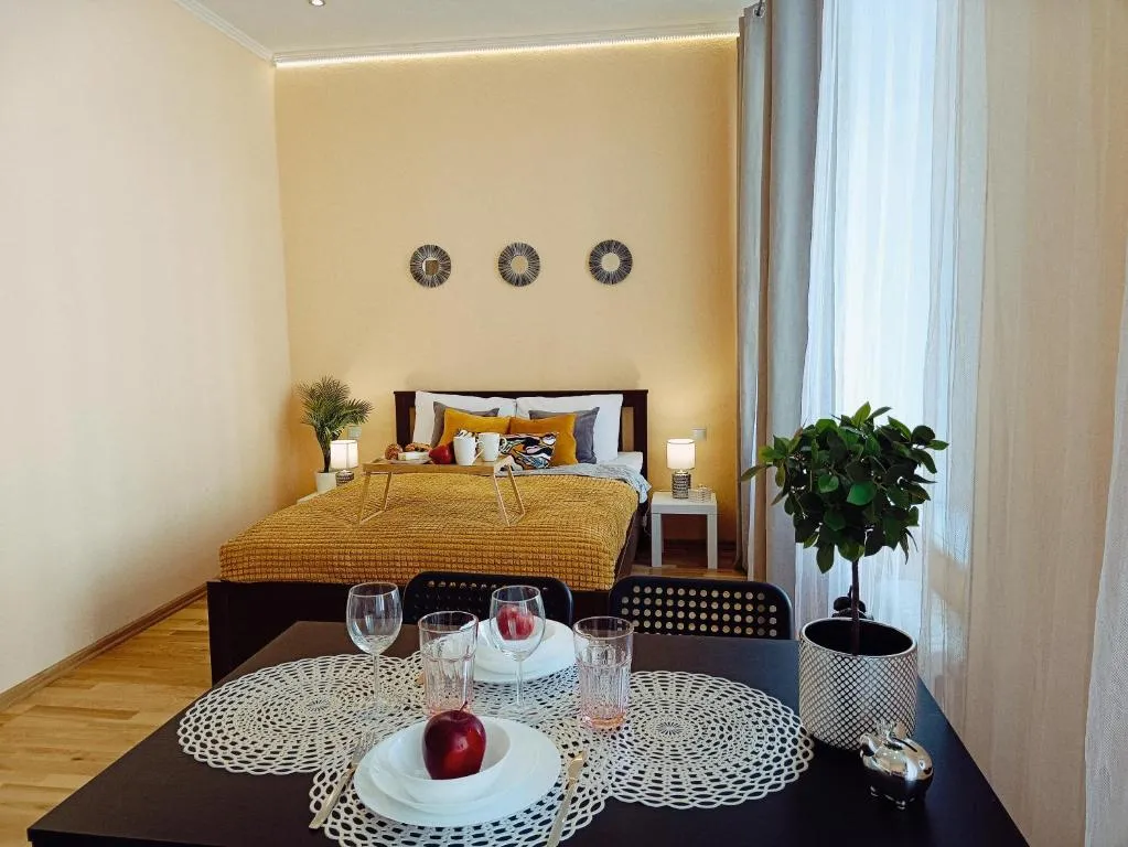 Image of Centrally located Studio apartment