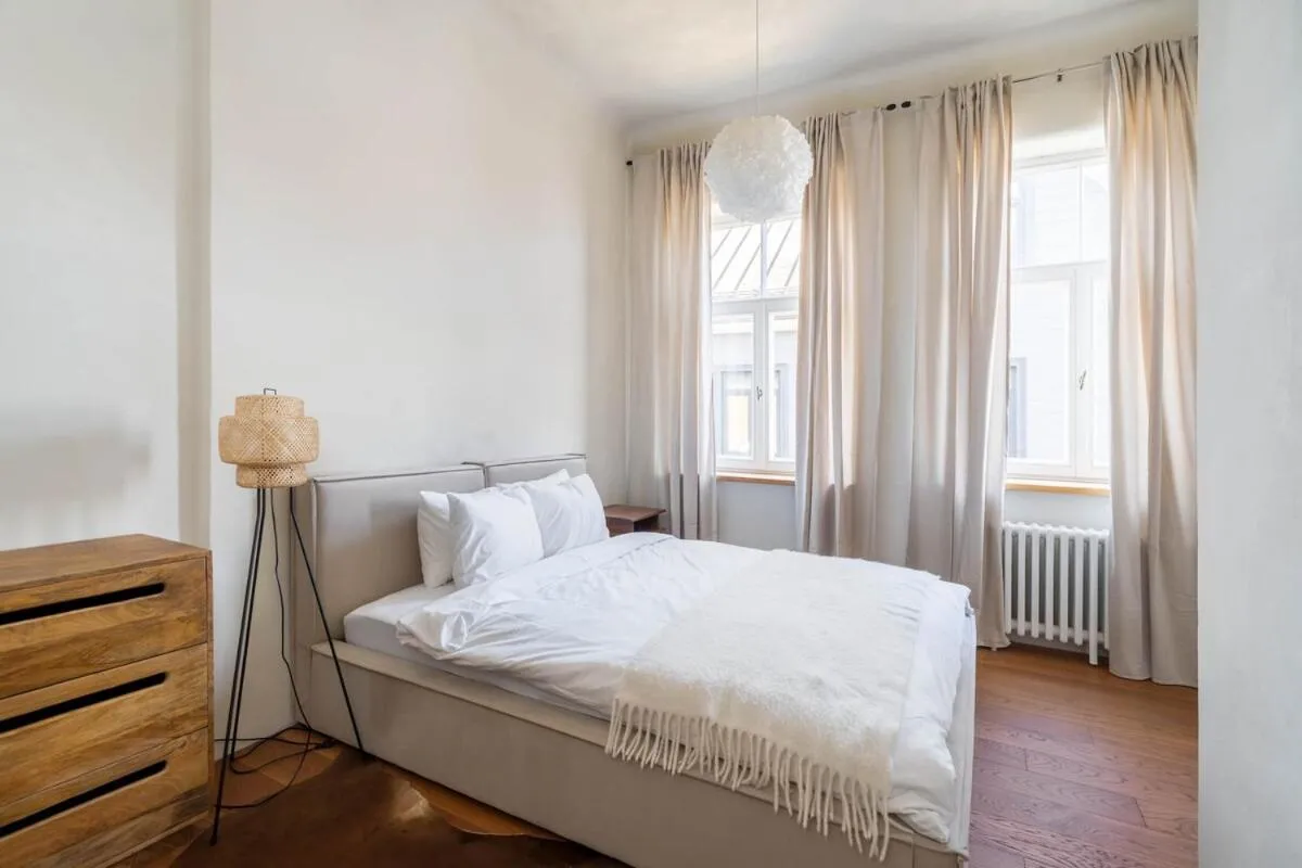 Image 1 of Charming flat with beautiful riverside views